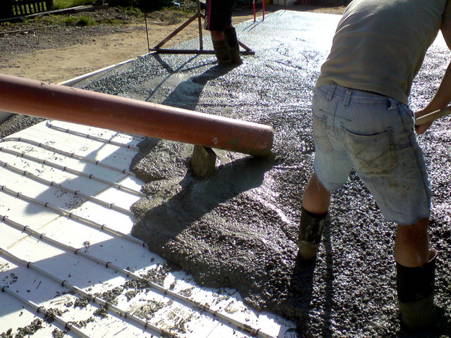 Fundament mit guter Dämmung und Fußbodenheizung